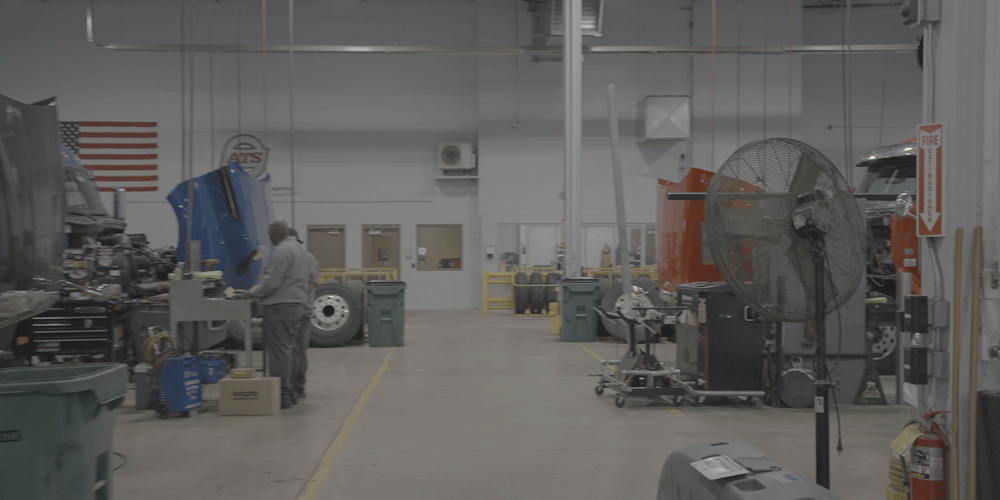 Comparing Diesel Mechanic Salary and Benefits Packages